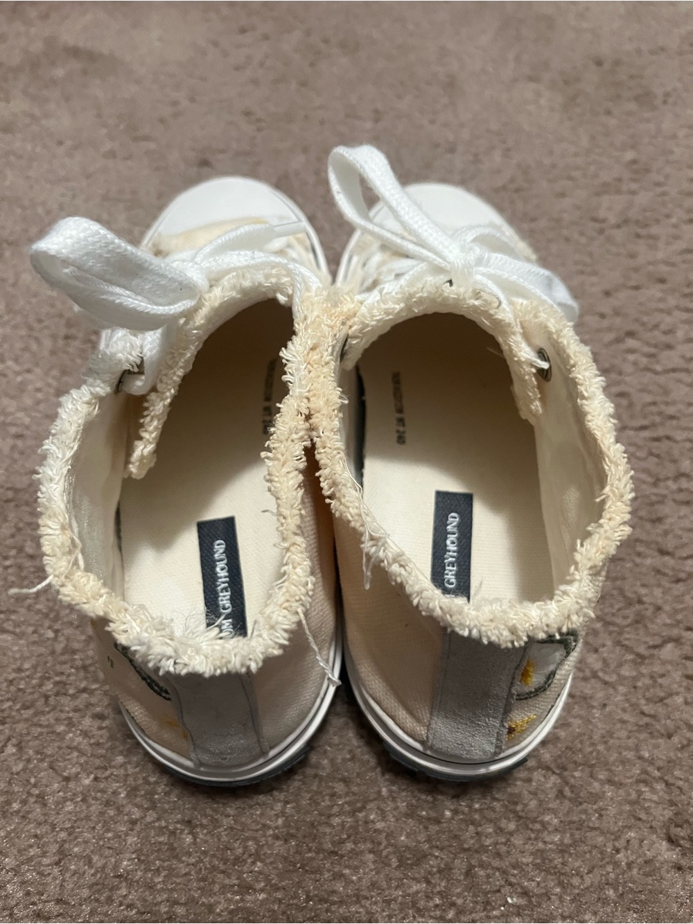 Floral Embroidery Canvas Sneakers - Picture 5 of 8